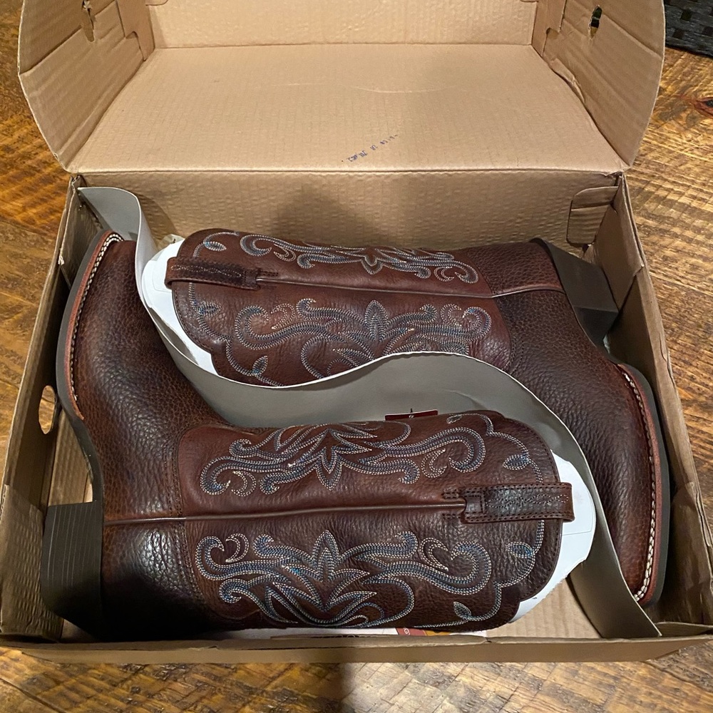 Ariat women’s western boots. New in box.